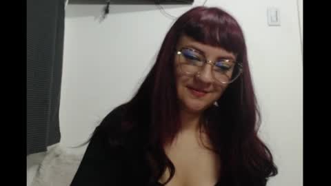 Lulu DCarton online show from June 28, 5:58 am