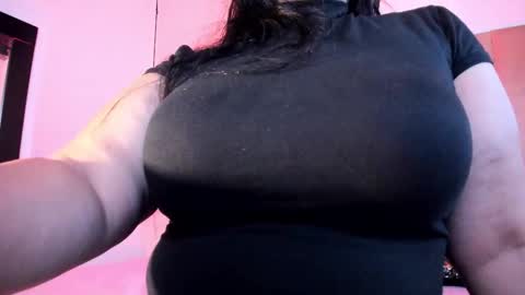 Snapshot of lucia_vonne chatting on September 14, 2:04 pm Lucia Vonne online show from September 14, 2:04 pm