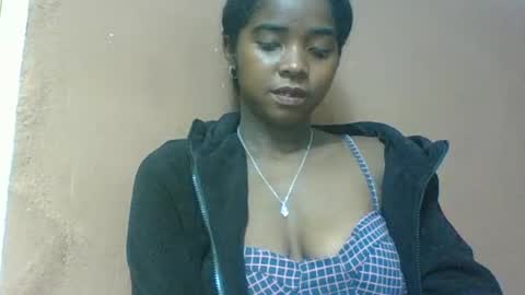 luciah148539 online show from July 28, 2:13 pm