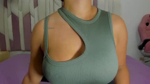 Snapshot of luciana_jam_ chatting on January 29, 3:12 am instagram luciana417 online show from January 29, 3:12 am