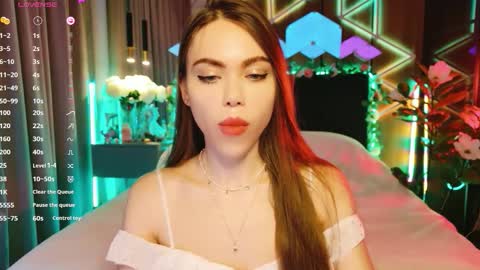 Snapshot of lucifiella chatting on September 29, 6:13 pm MimiFors online show from September 29, 6:13 pm