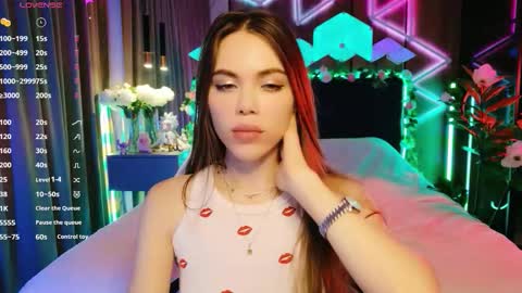 Snapshot of lucifiella chatting on October 13, 7:05 pm MimiFors online show from October 13, 7:05 pm