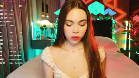 Snapshot of lucifiella chatting on October 1, 3:28 pm MimiFors online show from October 1, 3:28 pm