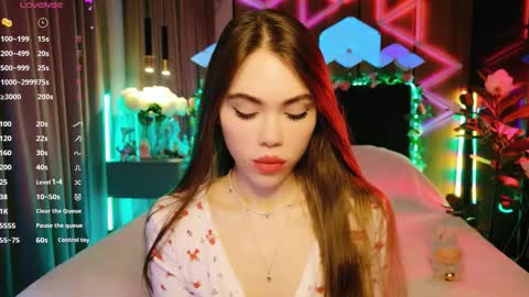 Snapshot of lucifiella chatting on October 6, 5:07 pm MimiFors online show from October 6, 5:07 pm