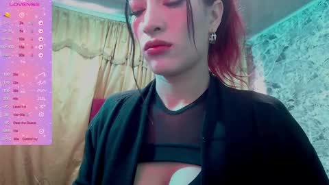 Lucia online show from February 13, 2:31 pm