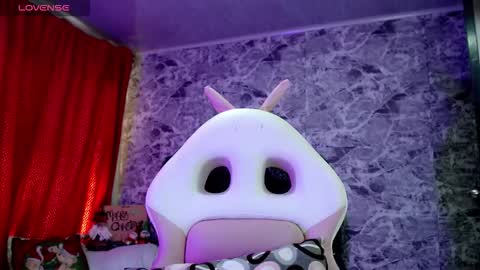 Lucia online show from December 3, 6:54 pm