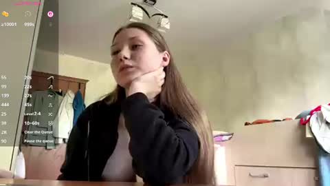 Maya online show from June 30, 10:15 am
