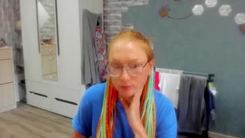 lucky_licky20 online show from October 19, 2:46 am