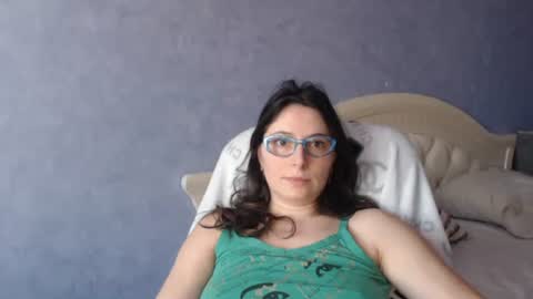 Snapshot of luckylinda23 chatting on March 8, 10:08 am luckylinda23 online show from March 8, 10:08 am