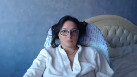 Snapshot of luckylinda23 chatting on September 26, 11:52 am luckylinda23 online show from September 26, 11:52 am
