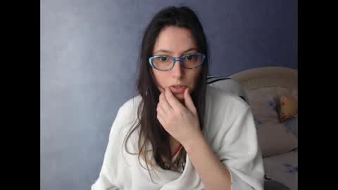 Snapshot of luckylinda23 chatting on January 22, 9:57 am luckylinda23 online show from January 22, 9:57 am