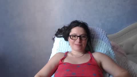 luckylinda23 online show from June 22, 9:28 am