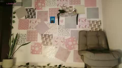luckysapphire777 online show from July 27, 12:35 pm