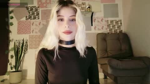 luckysapphire777 online show from June 8, 12:39 pm