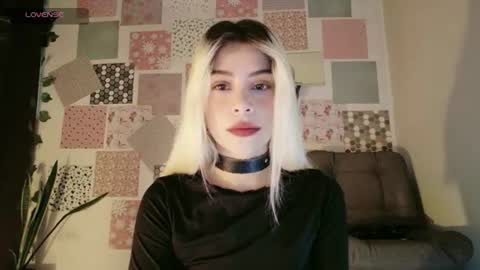 luckysapphire777 online show from July 5, 1:17 pm