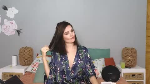 Lucy online show from June 4, 9:19 pm