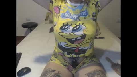 Snapshot of lucy_dreams69 chatting on January 12, 1:42 am Lucia online show from January 12, 1:42 am