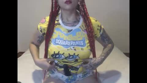 Snapshot of lucy_dreams69 chatting on January 2, 9:07 pm Lucia online show from January 2, 9:07 pm