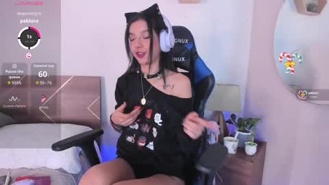 Snapshot of lucy_ferreiraa chatting on October 11, 5:45 am Your Lucy online show from October 11, 5:45 am