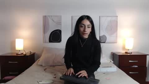 Snapshot of lucy_joi chatting on February 13, 8:24 pm Luciana online show from February 13, 8:24 pm