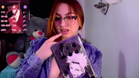 LUCIA  online show from October 29, 3:55 am