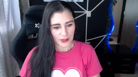 LUCY online show from November 25, 6:53 pm