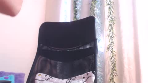 LUCY online show from December 26, 6:43 pm