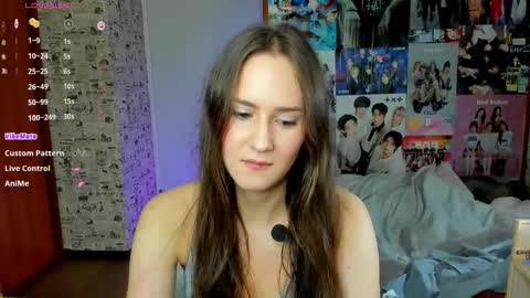 Snapshot of lucyrose33 chatting on September 25, 4:06 pm Lucy Rose online show from September 25, 4:06 pm