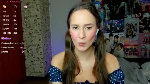 Snapshot of lucyrose33 chatting on September 29, 3:17 pm Lucy Rose online show from September 29, 3:17 pm