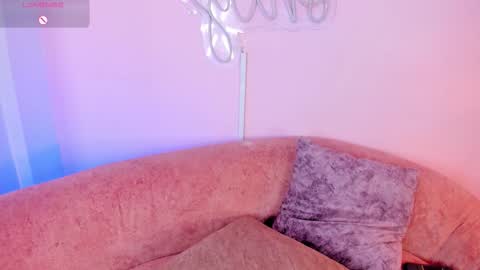 Lucy online show from October 24, 6:09 am