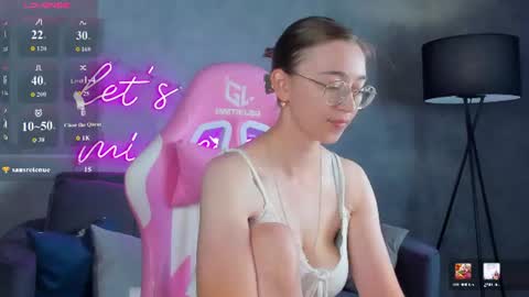 Lucy online show from July 14, 12:55 am