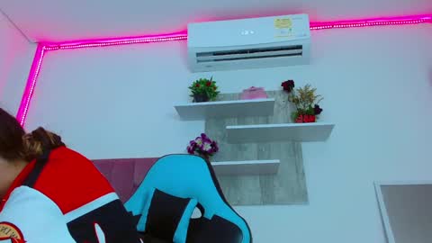 Snapshot of lucyy_start chatting on March 12, 7:14 pm LUCY online show from March 12, 7:14 pm