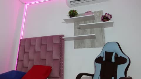 Snapshot of lucyy_start chatting on March 2, 12:03 pm LUCY online show from March 2, 12:03 pm