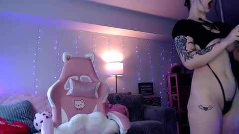 Lucy online show from February 1, 11:06 pm