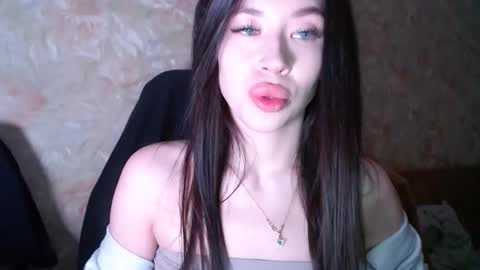 luisa lovedom online show from February 7, 5:39 pm