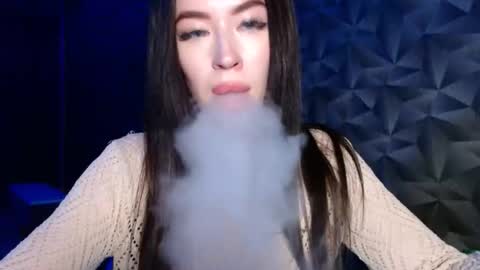 luisa lovedom online show from April 3, 6:06 pm