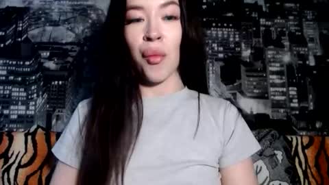 luisa lovedom online show from June 11, 10:56 am