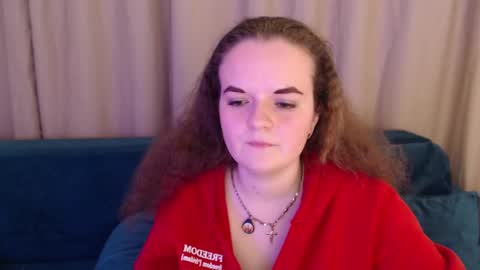 Snapshot of luisa_rosee chatting on March 3, 9:45 pm Luisa Rosee online show from March 3, 9:45 pm