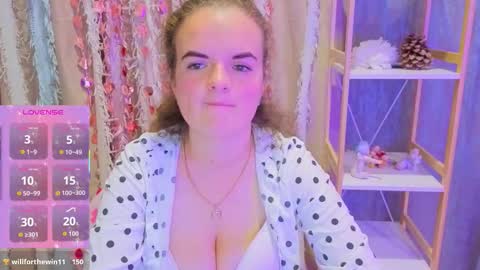 Snapshot of luisa_rosee chatting on October 15, 8:33 pm Luisa Rosee online show from October 15, 8:33 pm