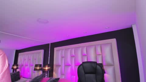 Luisa  online show from November 27, 7:50 pm