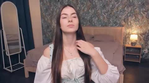 Luisa online show from October 12, 8:06 am