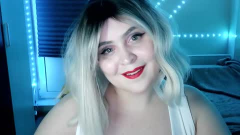 lulovia online show from March 27, 12:01 am