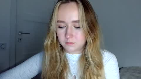 Lulu Baby18 online show from April 8, 8:11 pm