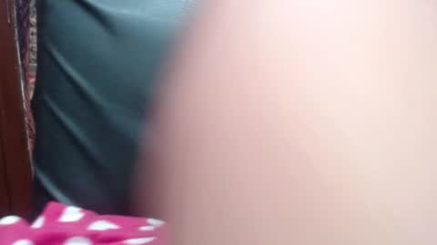 Snapshot of lulu_xxx_pervert chatting on October 16, 1:25 pm Lulu online show from October 16, 1:25 pm