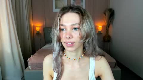 Alise online show from April 22, 1:08 pm