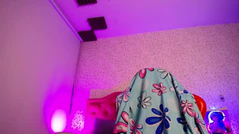 Luly online show from April 17, 4:14 am