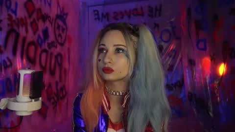 Snapshot of lumenova chatting on October 12, 12:24 am Amelia online show from October 12, 12:24 am