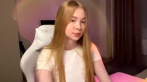 Sia online show from February 18, 7:13 pm