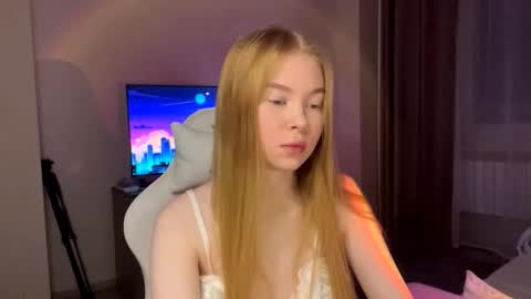 Sia online show from February 10, 7:17 pm