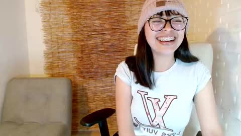 Snapshot of luna_7_777 chatting on February 15, 3:42 am Luna online show from February 15, 3:42 am